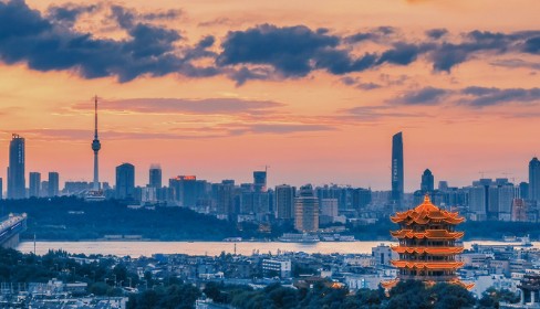 摄图网_500542375_wx_武汉黄鹤楼（企业商用）_gaitubao_488x280.jpg